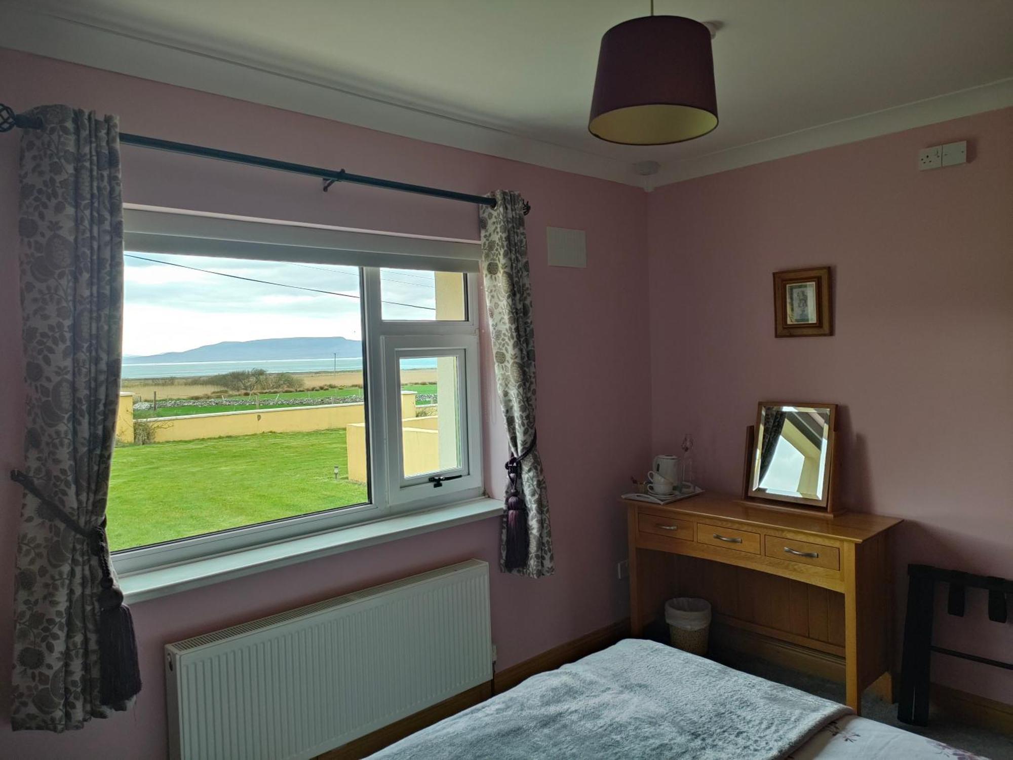 Bertra House B&B เวสต์พอร์ต ภายนอก รูปภาพ